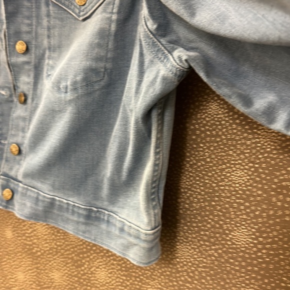 🔥🔥🔥NWT Calvin Klein Cropped Jean Jacket - Picture 12 of 12